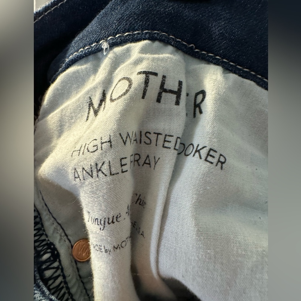 MOTHER Dark Wash Ankle Crop Jeans - Navy Blue - Picture 6 of 12
